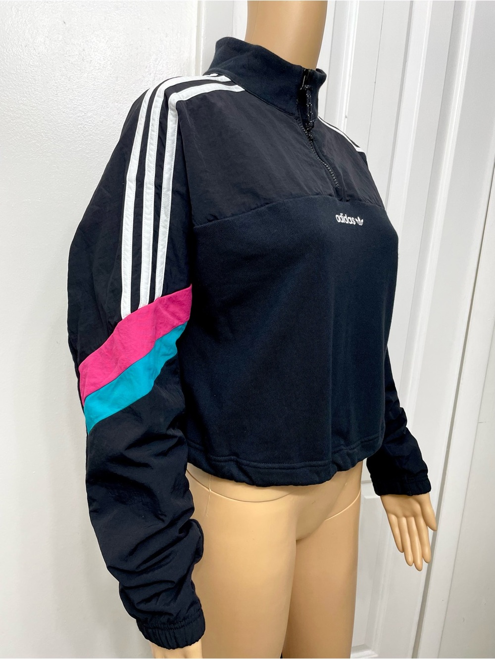adidas Originals Half-Zip Crop Track Jacket Black Cropped Active Top size L - Picture 5 of 13